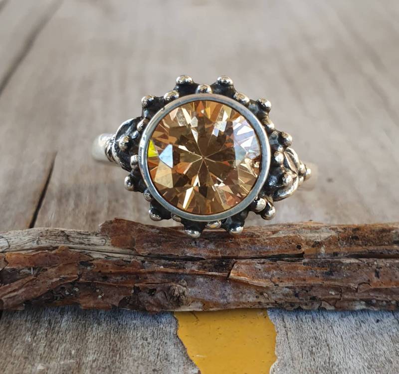 Zimt Ring Mit Zirkonia, Sterling Silber, Handarbeit, Göttin, Boho, New Age, Kugelring, Göttin von JewelrywitAttitude