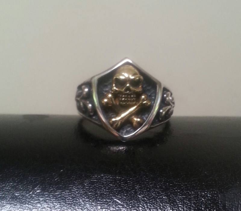 Zwei Ton Totenkopf Piraten Sterling Silber Ring Steampunk Gothic Punk von JewelrywitAttitude