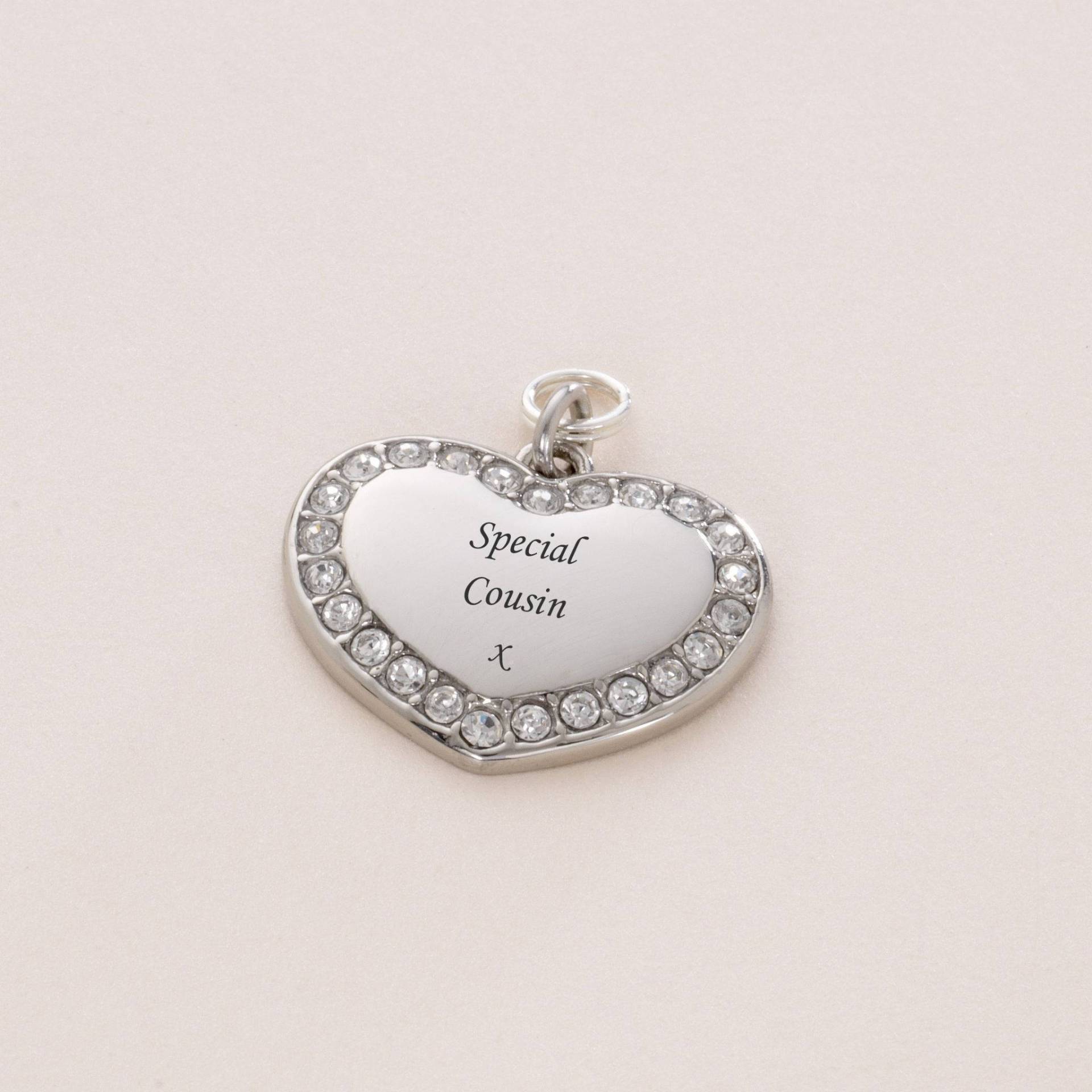 Besonderer Cousin Herz Charm Mit Kristallen. Optional Gravur Auf Der Rückseite von Jewels4girls
