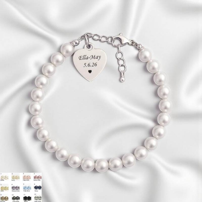 Perlenarmband, Personalisiert Mit Gravierte Herz Anhänger, Größen Für Damen Und Mädchen. Geschenk Verpackt. Perlen in Weiß, Elfenbein, Rosa von Jewels4girls