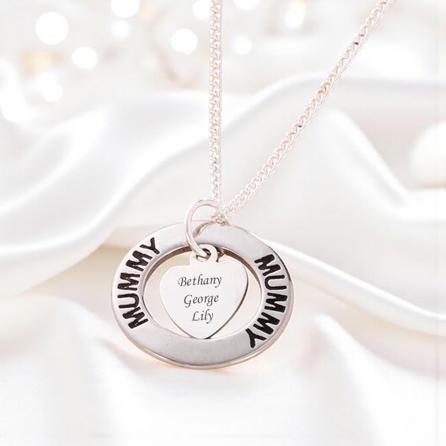 Personalisierte Halskette Mit Gravur Für Mama Oder Mama. Geschenk Muttertag, Mamas Geburtstag Usw von Jewels4girls