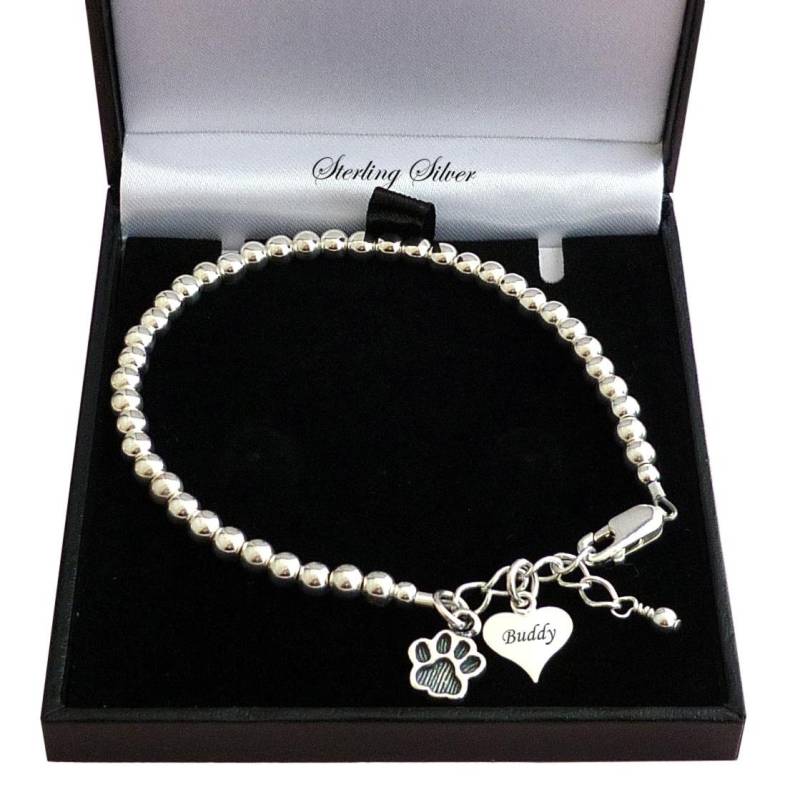 Personalisierte Sterling Silber Haustier Name Armband Mit Jedem Namen Eingraviert Auf Herz Paw Charm von Jewels4girls