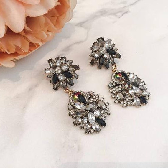 Schwarz & Gold Strass Statement Ohrringe von JewelsByHouseOfAria