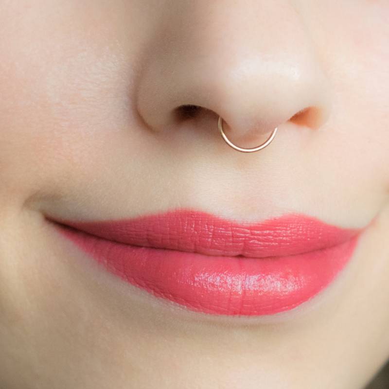 Muttertag - 22G Rosegold Septum Ring 22 Gauge Nasenring Hoop Dünnes Zartes Piercing von JewelsByMoonli