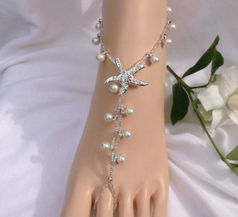 Perle Tropfen Und Strass Starfish Barfuß Braut Sandles Hochzeit Strandsandalen von JewelsForYourFeet