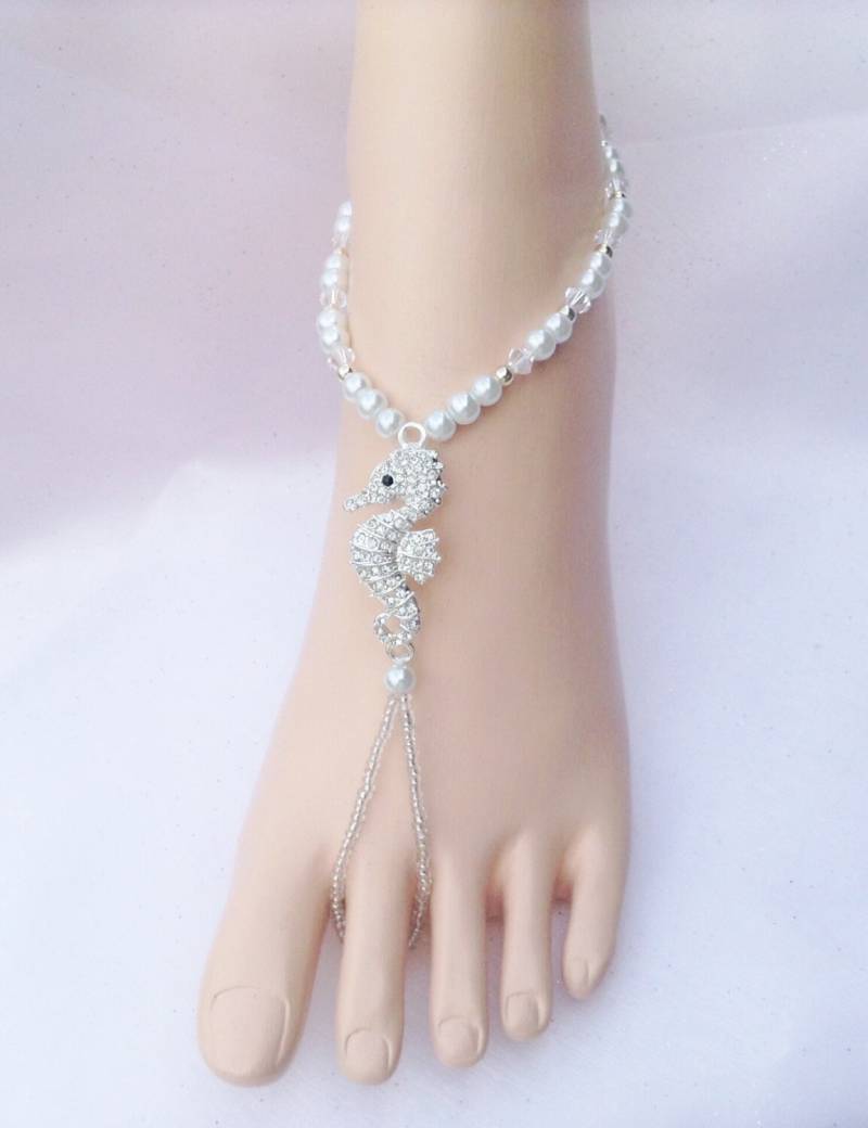 Seepferdchen Barfuss Sandalen, Strand Hochzeiten, Fuß-Schmuck, Hochzeits-Fuss-Schmuck von JewelsForYourFeet