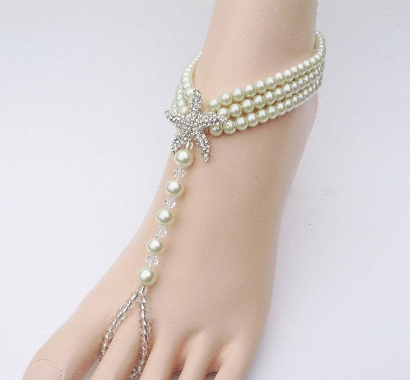 Seestern Barfuss Sandalen Elfenbein Perlen Hochzeit Fuß Schmuck Braut Strandsandalen von JewelsForYourFeet