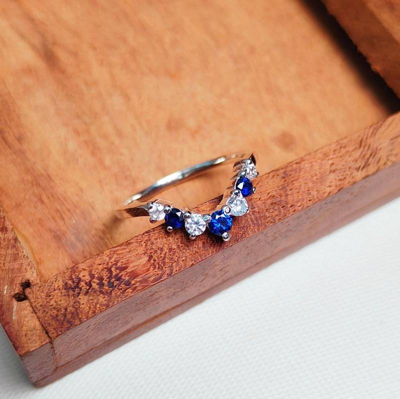 Blauer Saphir Passendes Band Rund Lab Erstellt Blau Sterling Silber Ring Saphir Eternity Weiß Zirkon von JewelsGalleryArt