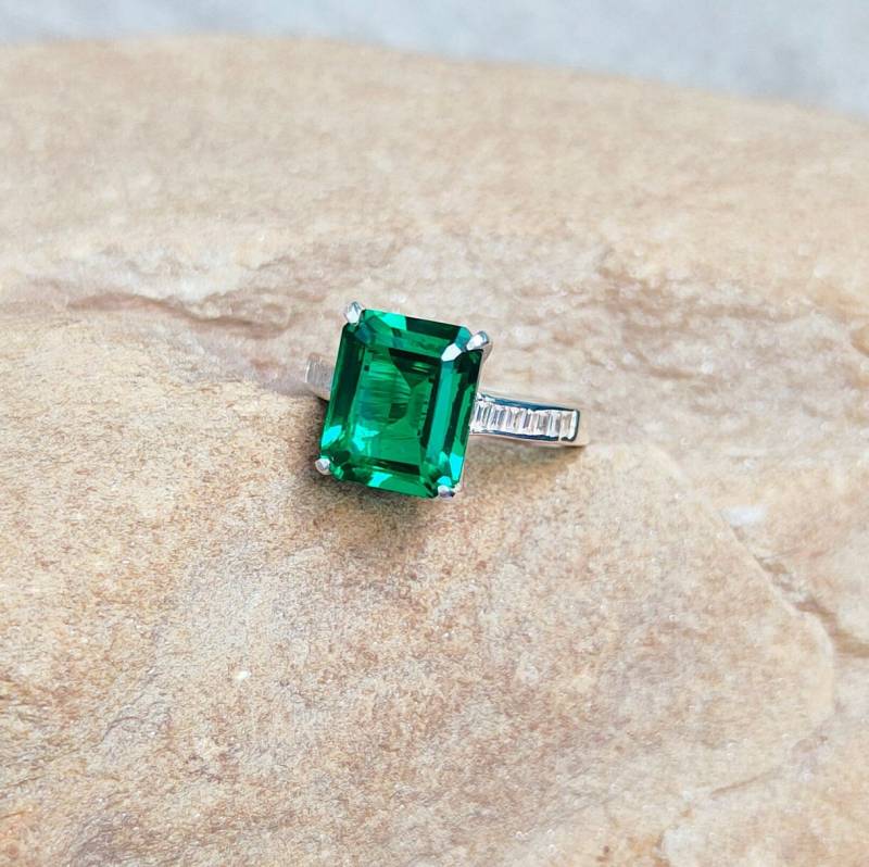 Lab Erstellt Smaragd Ring, 925 Sterling Silber Octagon Cut Grüner Edelstein Ring Für Geschenk, Verlobung von JewelsGalleryArt