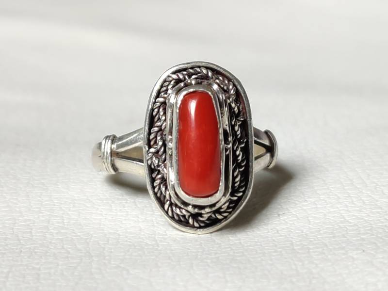 Abschlussgeschenk Vintage Koralle Ring-Schöne Rote Ring-Silber Ring-statement Ring-Handmade Oval Coral Designer Ring-Verstellbarer Ring von JewelsGalleryShop
