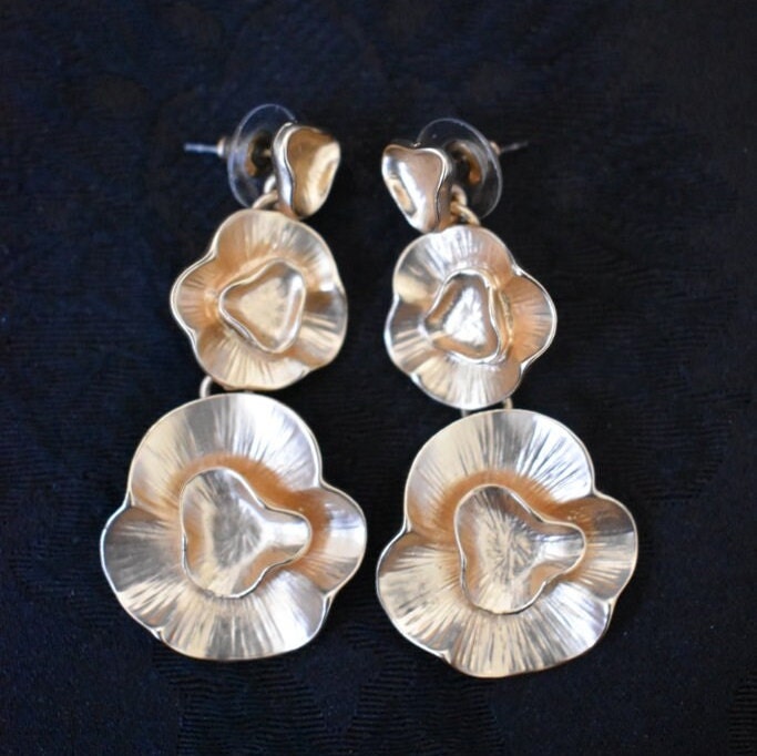 Wunderschöne Ginkgo Biloba Blatt Blume Jugendstil Ohrringe Große Lange Gold Tropfen Ohrhänger Boho Hippie Trend-Setter von JewelsOfAphrodite