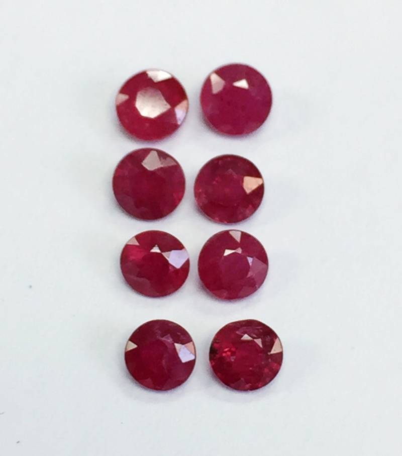 Afrika Rubin Runde Paar 3, 5 Mm Afrika Rubin Runde Paar 3, 5 Mm von JewelsOn47th