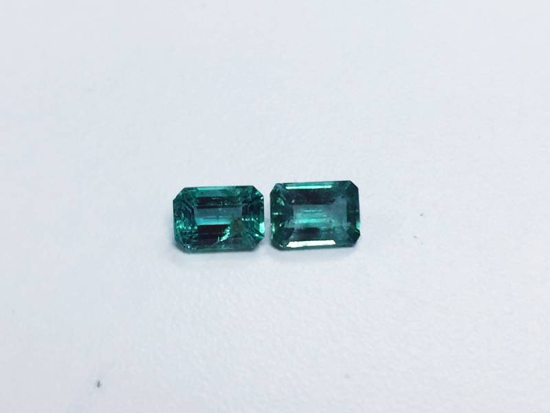 Sambia Kristall Smaragd Schnitt 7x5mm Sambia Kristall Smaragd Schnitt 7x5mm von JewelsOn47th