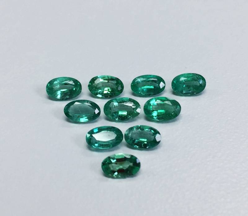 Sambia Smaragd Oval Paar 5x3mm von JewelsOn47th