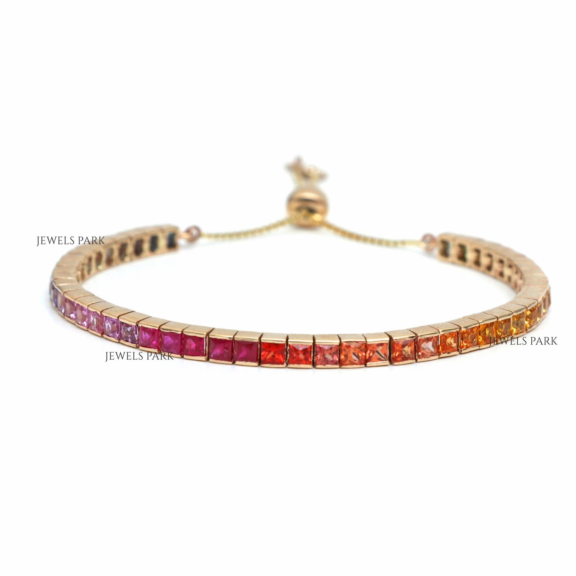 Regenbogen Saphir Princess Cut Channel Set Bolo Kette Tennis Armband Gold | Natürlicher Verstellbares Gold von JewelsPark