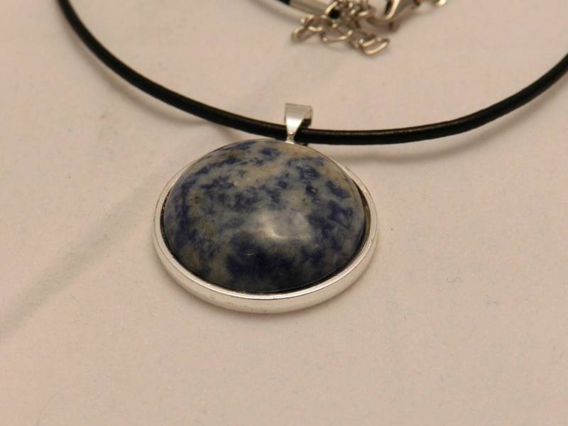 Blauer Aventurin Anhänger, Lederhalskette Blauer Aventurin Anhänger, Lederhalskette von JewelsYogaTurtle