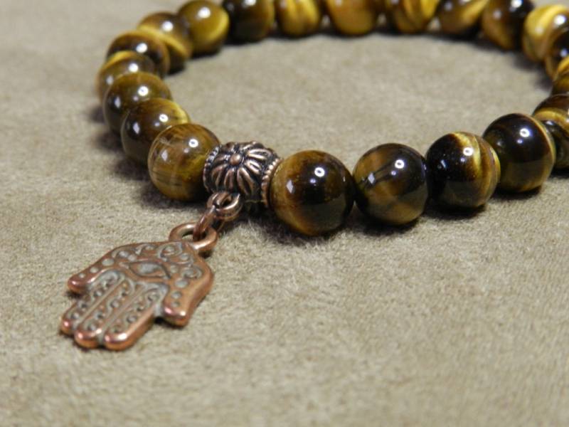 Tiger Eye Stretch Armband Mit Antiken Hamsa Und Phantasie Charme Holder, 8mm Tiger Eye Stretch Armband Mit Antiken Hamsa Und Phantasie Charme Holder, 8mm von JewelsYogaTurtle