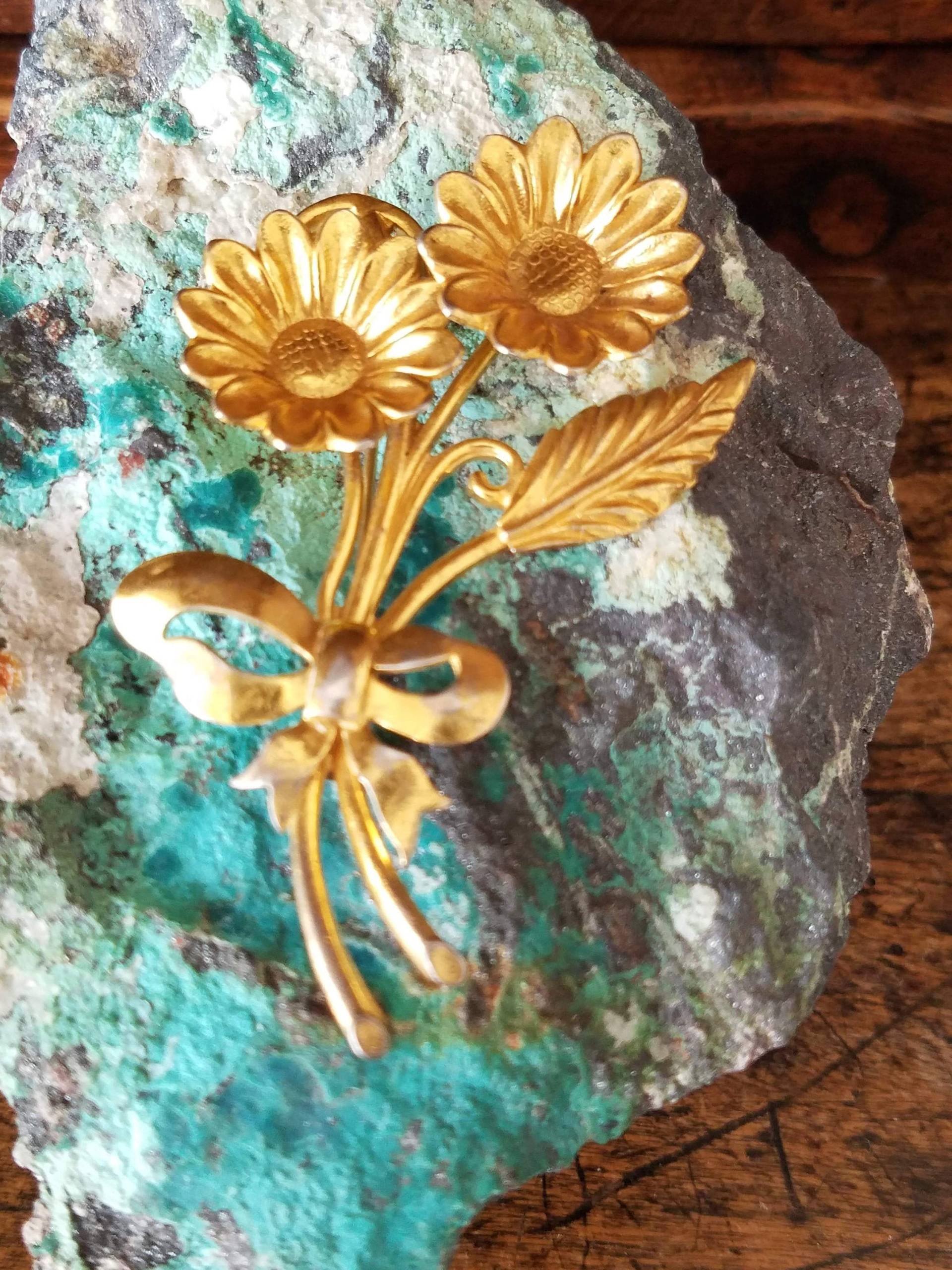 Vintage Sonnenblume Brosche Gold Vermeil - Über Sterling Silber Geschenke Für Sie Vintage Sonnenblume Brosche Gold Vermeil - Über Sterling Silber Geschenke Für Sie von JewelsandMetals