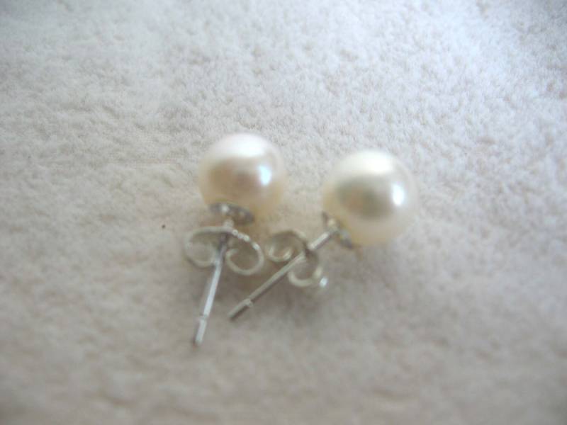 Echte Weiße, Runde Aaa Süßwasser Perle Ohrring Ohrstecker 8mm von JewelsbyKitty