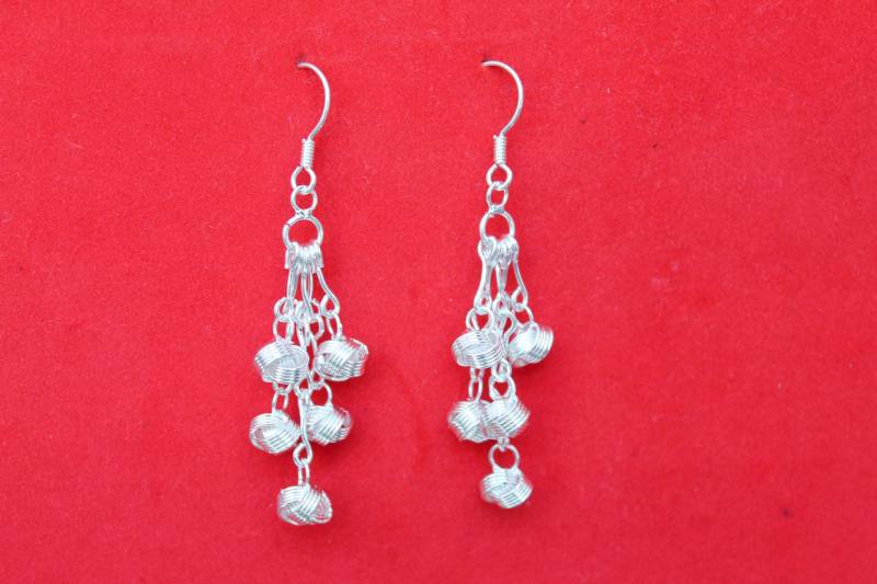 sterling Silber Verlinkt Draht Spule Cluster Ohrringe, Kronleuchter Ohrringe sterling Silber Verlinkt Draht Spule Cluster Ohrringe, Kronleuchter Ohrringe von JewelsbyKitty