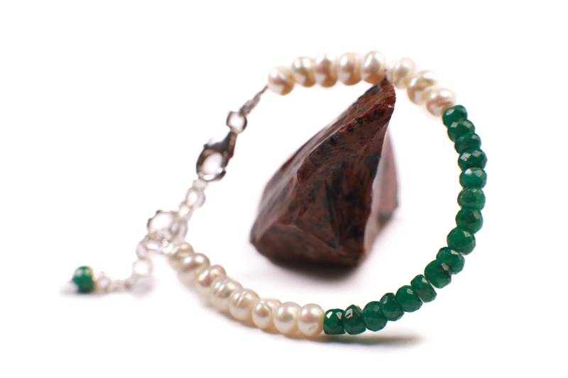 Echtes Smaragd Facettierte Rondelle Und Süßwasserperlen Armband in 925 Sterling Silber Oder 14K Gold Gefüllter Verschluss 2, 5 cm Verlängerungskette von JewelsbyOppy