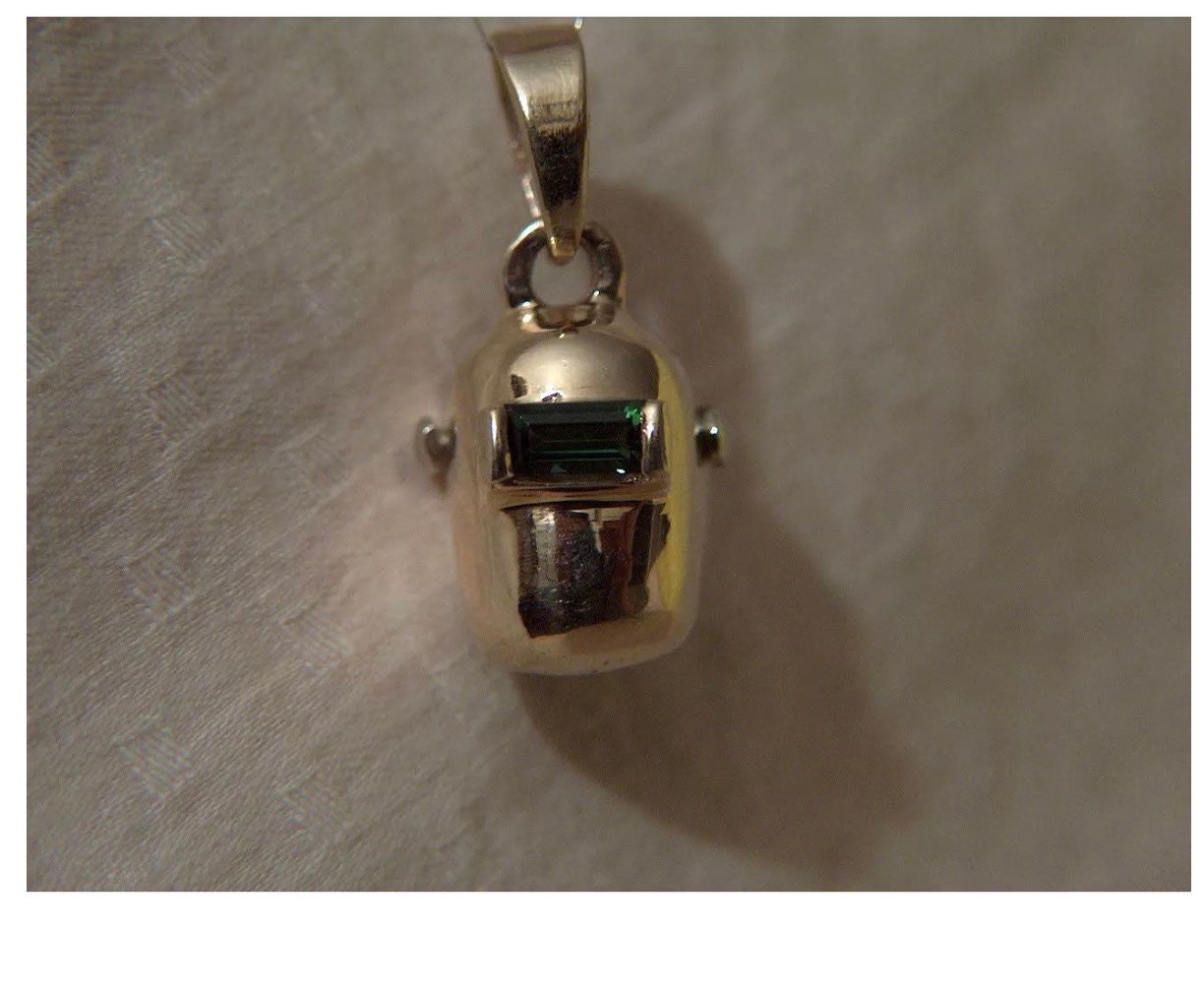 14 Karat Gelb - Und Weißgold Schweißerhelm Oder Haubenanhänger 14 Karat Gelb - Und Weißgold Schweißerhelm Oder Haubenanhänger von Jewelsbyrice