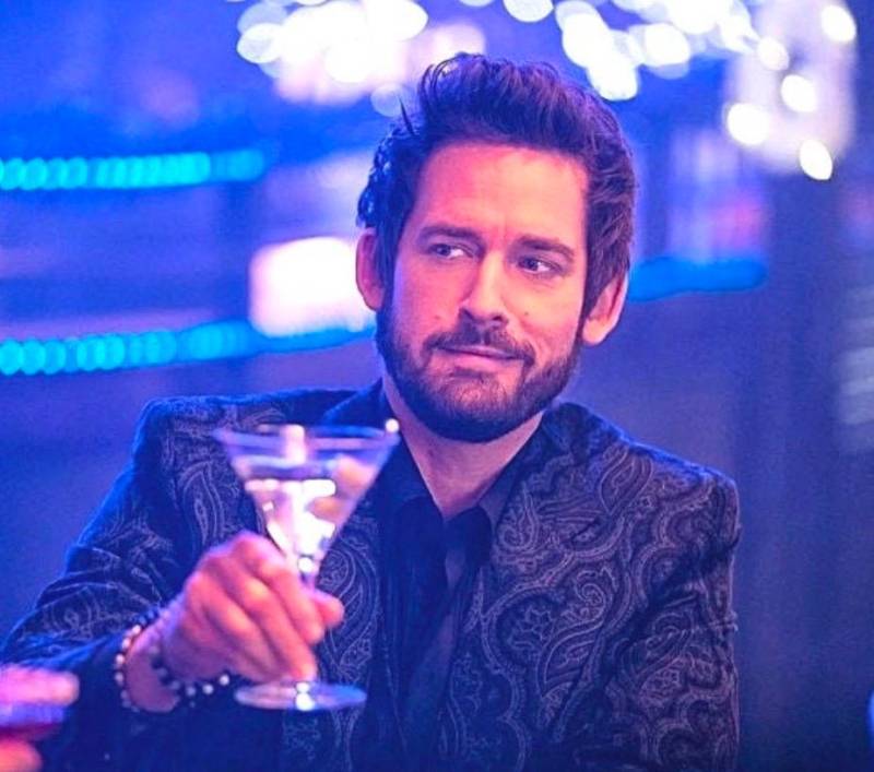 Blaues Und Cremefarbenes Stein Stretch Armband Wie Bei Will Kemp in Princess Switch 3 Herren Damen Mann Freund Bruder Geschenk Celeb Style von Jewelsforhope