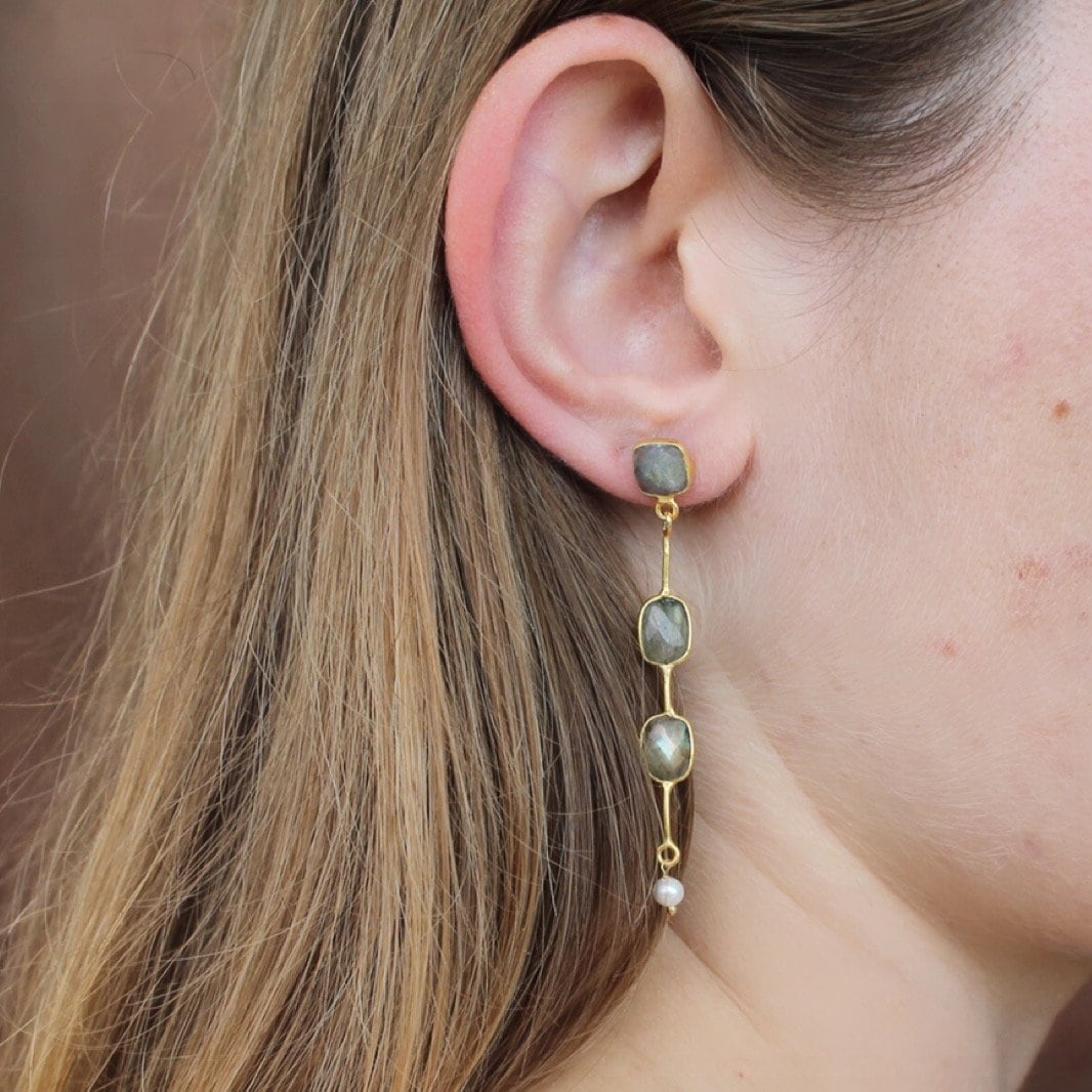 Gold Labradorit Raktangle Ohrring, Labradorit Ohrring, Ohrring, Graue Edelstein Ohrring, Perlenohrring, Weihnachtsgeschenk, Brautjungfer Geschenk von Jewelsmilano