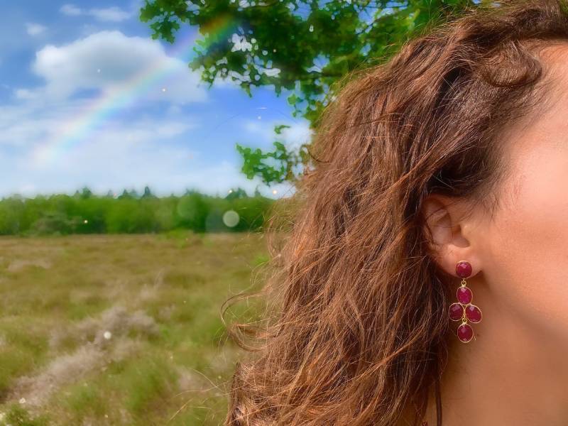 Lange Rubin Gold Ohrring, Rubin Schmuck, Rubin Ohrhänger, Echte Ohrring, Rote Farbe Ohrring, Edelstein Ohrstecker, Dangling von Jewelsmilano