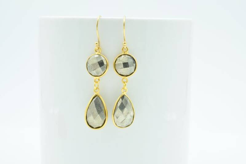 Natürliche Pyrit Ohrring, Baumeln Graue Farbe Gold Minimalist Boho Dual Stein Ohrring von Jewelsmilano