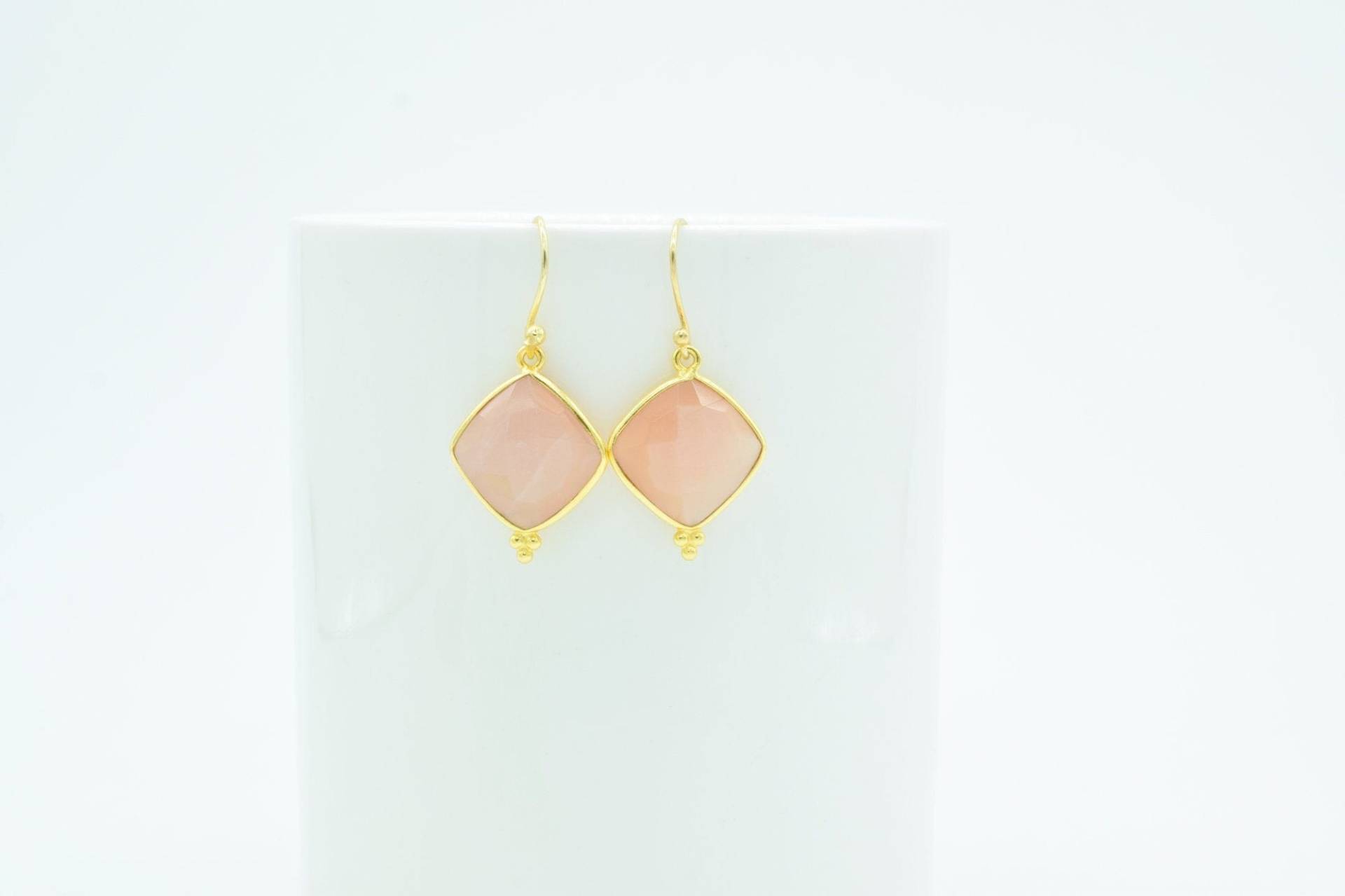 Pfirsich Mondstein Ohrhänger, Tropfen Ohrhänger, Pfirsich Ohrring, Edelstein Ohrring, Brautjungfer Geschenk, Ohrring, Ohrring, Boho & Hippie von Jewelsmilano