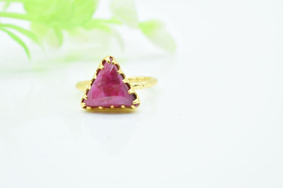 Roher Rubin Ring, Edelstein Ring, Quadratisch Geschliffener Ring, Geburtsstein Juli, Rubin Schmuck, Jubiläum Ring, Weihnachtsgeschenk, Roter Stein von Jewelsmilano