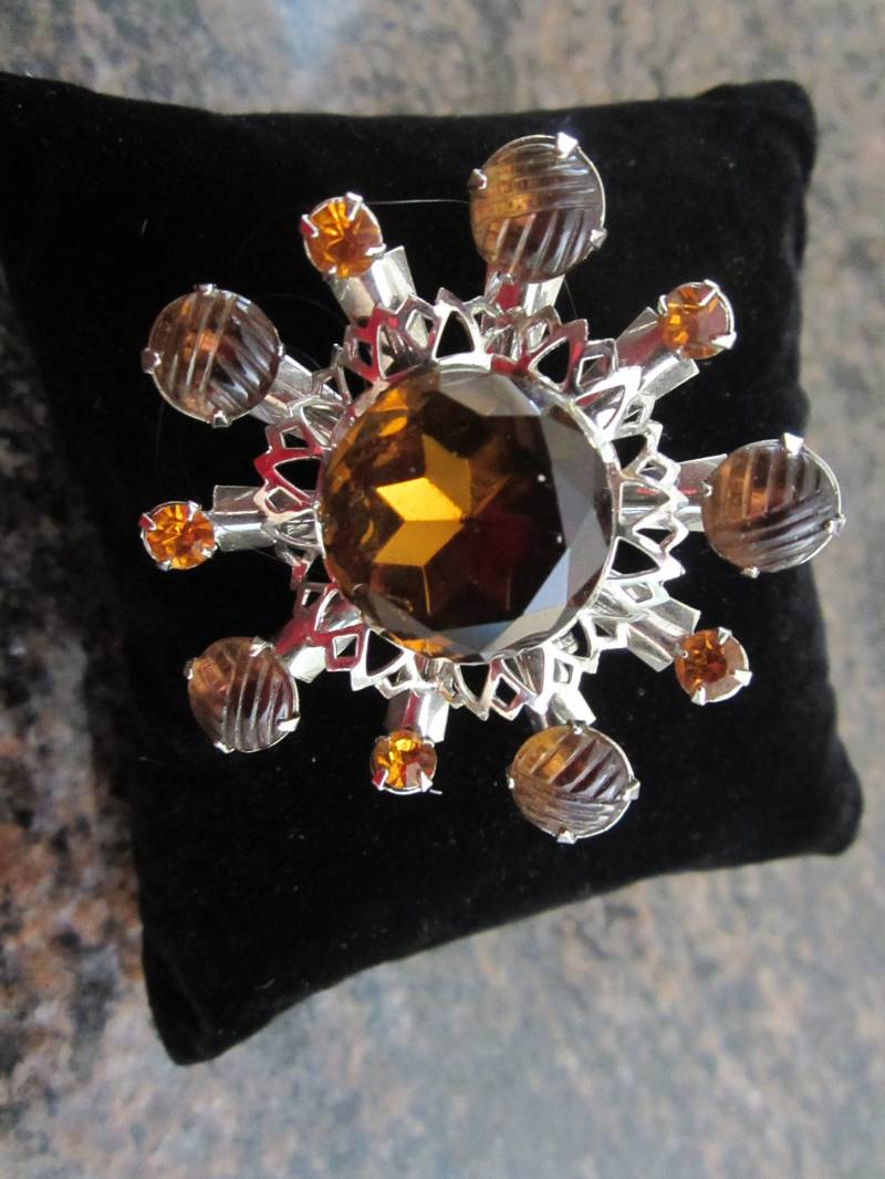 Retro Geschnitzt Glas Atomaren Starburst Brosche-Bernstein Versandkostenfrei | Usa von JewelsoftheCastle