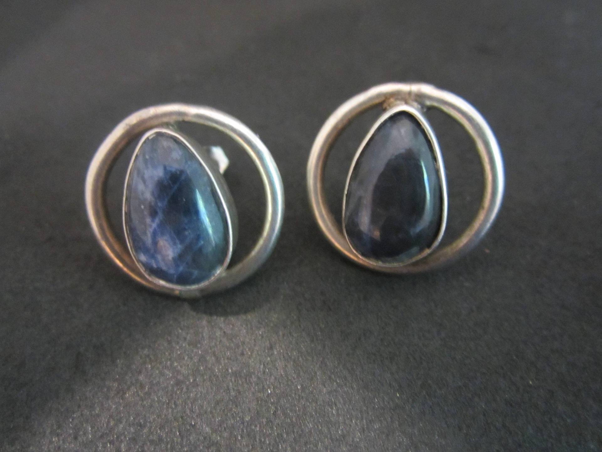 Schwere Sterling Silber Und Tiefblaue Lapis Ohrringe - Kostenloser Versand | Us Schwere Sterling Silber Und Tiefblaue Lapis Ohrringe - Kostenloser Versand | Us von JewelsoftheCastle