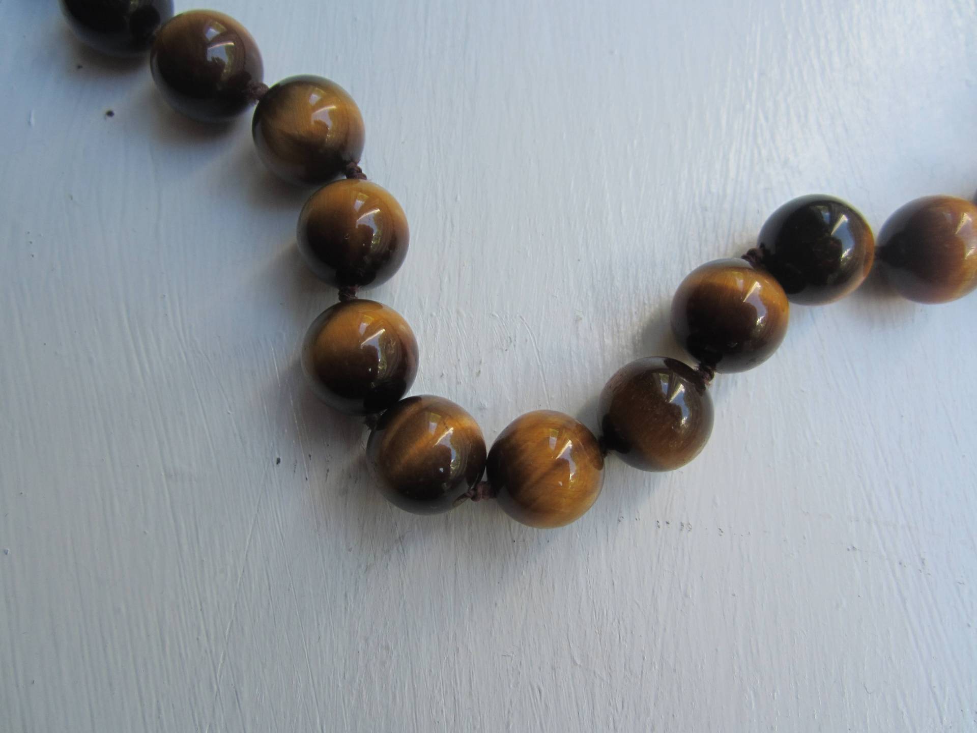Vintage 14mm Echte Tigerauge Handgeknüpfte Halskette - Kostenloser Versand | Us Vintage 14mm Echte Tigerauge Handgeknüpfte Halskette - Kostenloser Versand | Us von JewelsoftheCastle