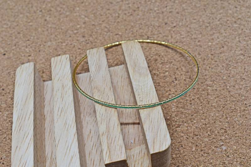 Emaille Drahtbeigel, Bsh-06Gg, Grün, 16K Glänzendes Vergoldes Messing, Inner 65mm, 1, 6mm Breit, Regenbogen-Farbdraht-Gewand von JeweltechDesigns