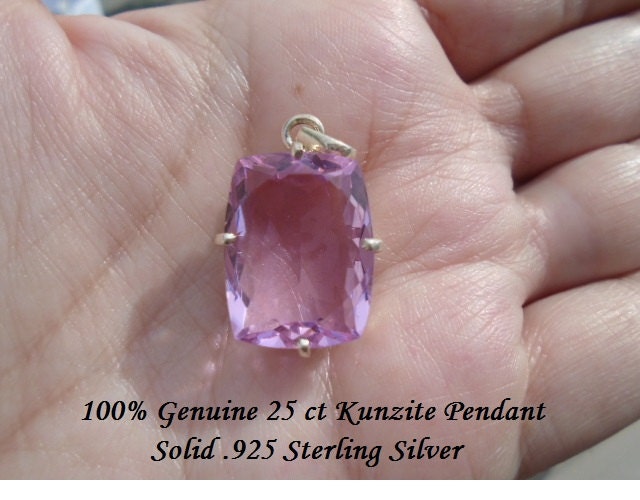 Echter 25 Ct Fancy Cut Kunzit Anhänger von JewelyBySuzette