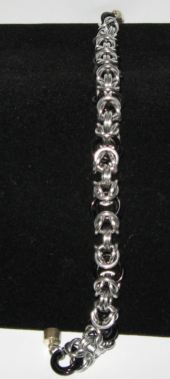 Breites Kettenarmband | Möbius Und Byzanz Breites Kettenarmband | Möbius Und Byzanz von JewelzNChains