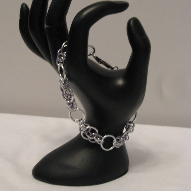 Chainmaille Unendlichkeits Armband Chainmaille Unendlichkeits Armband von JewelzNChains