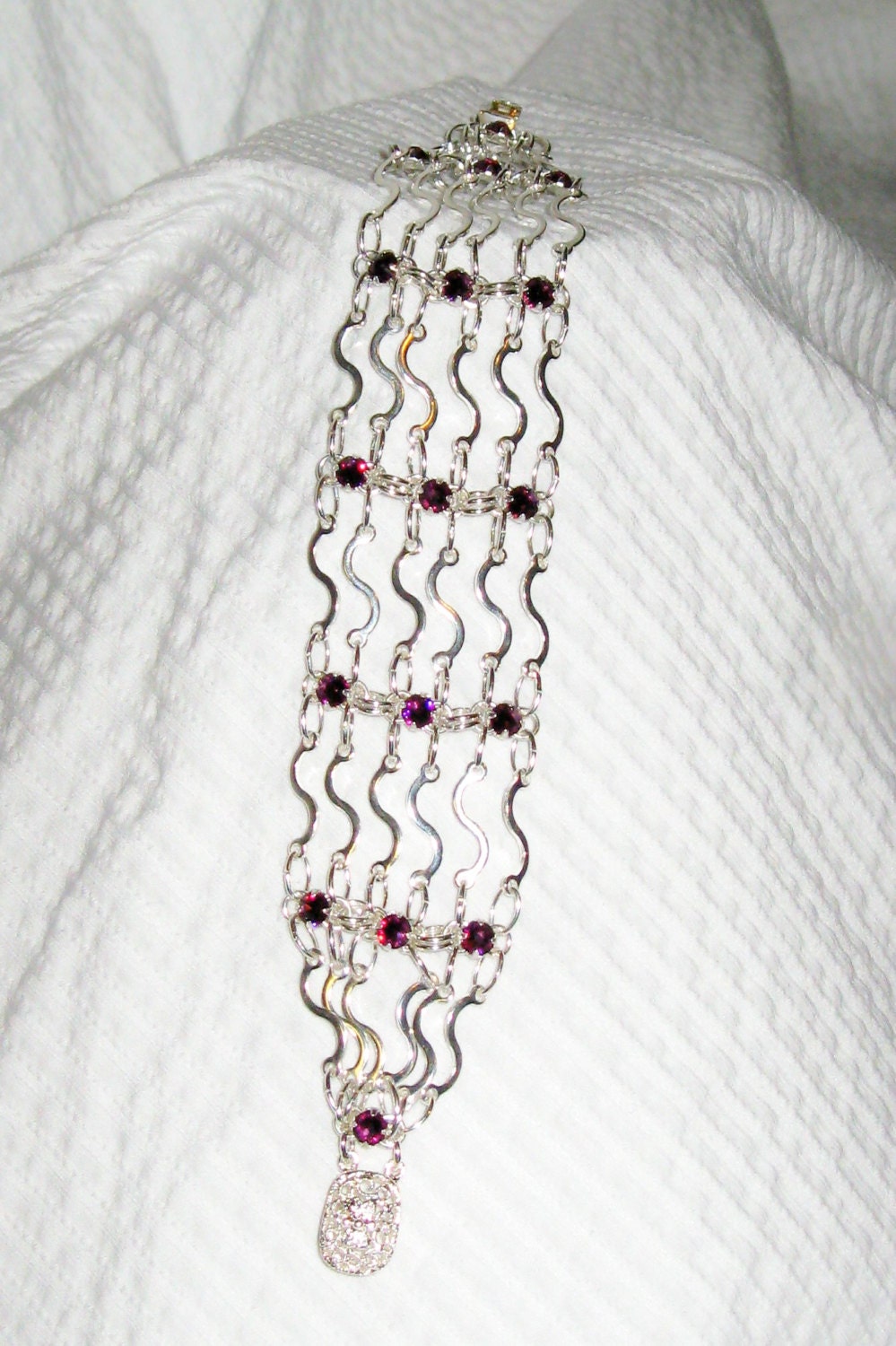 "Das "S" Armband Mit Kristallen." "Das "S" Armband Mit Kristallen." von JewelzNChains