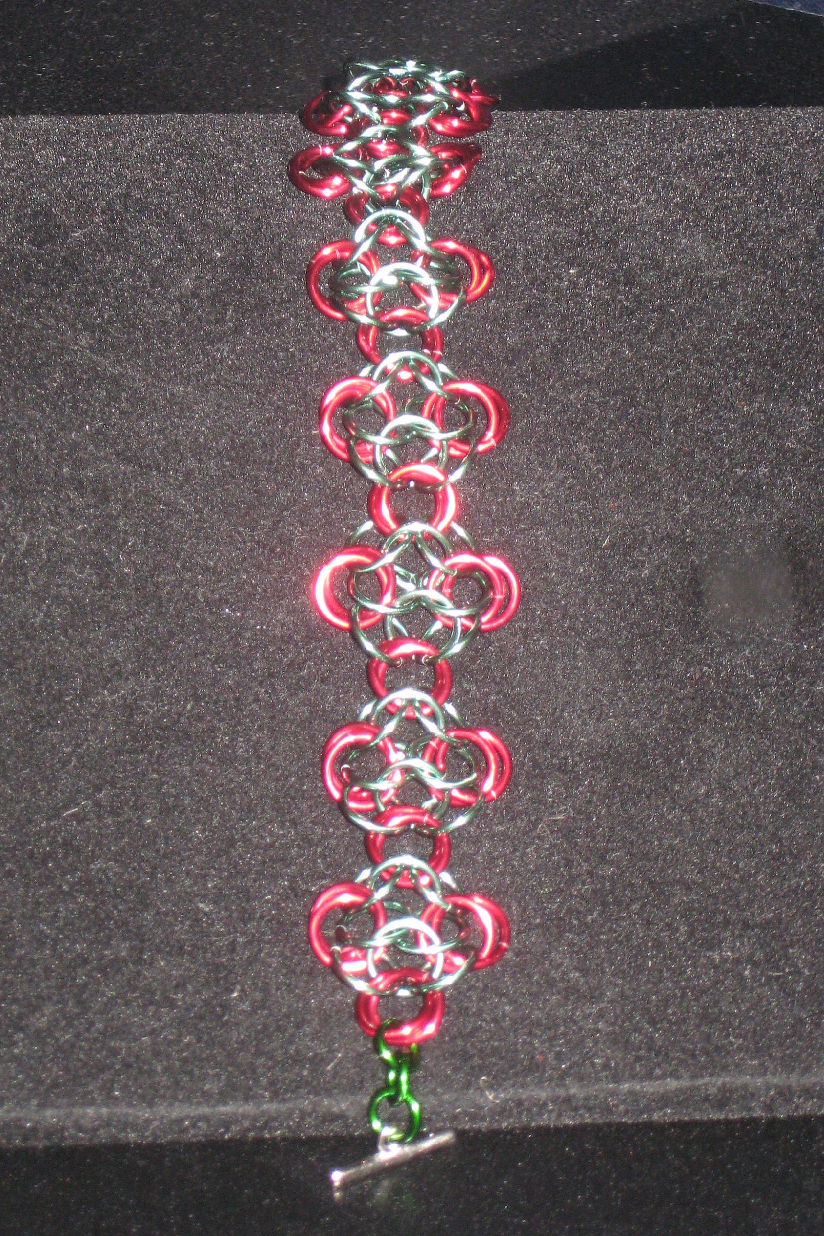 Rosenkrieg Armband Rosenkrieg Armband von JewelzNChains