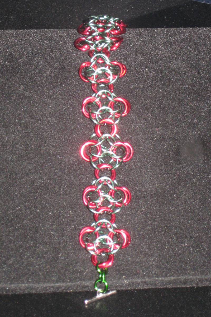 Rosenkrieg Armband Rosenkrieg Armband von JewelzNChains