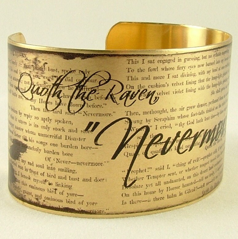 Edgar Allan Poe - "Nevermore' The Black Raven Macabre Zitat Armreif Aus Messing von JezebelCharms