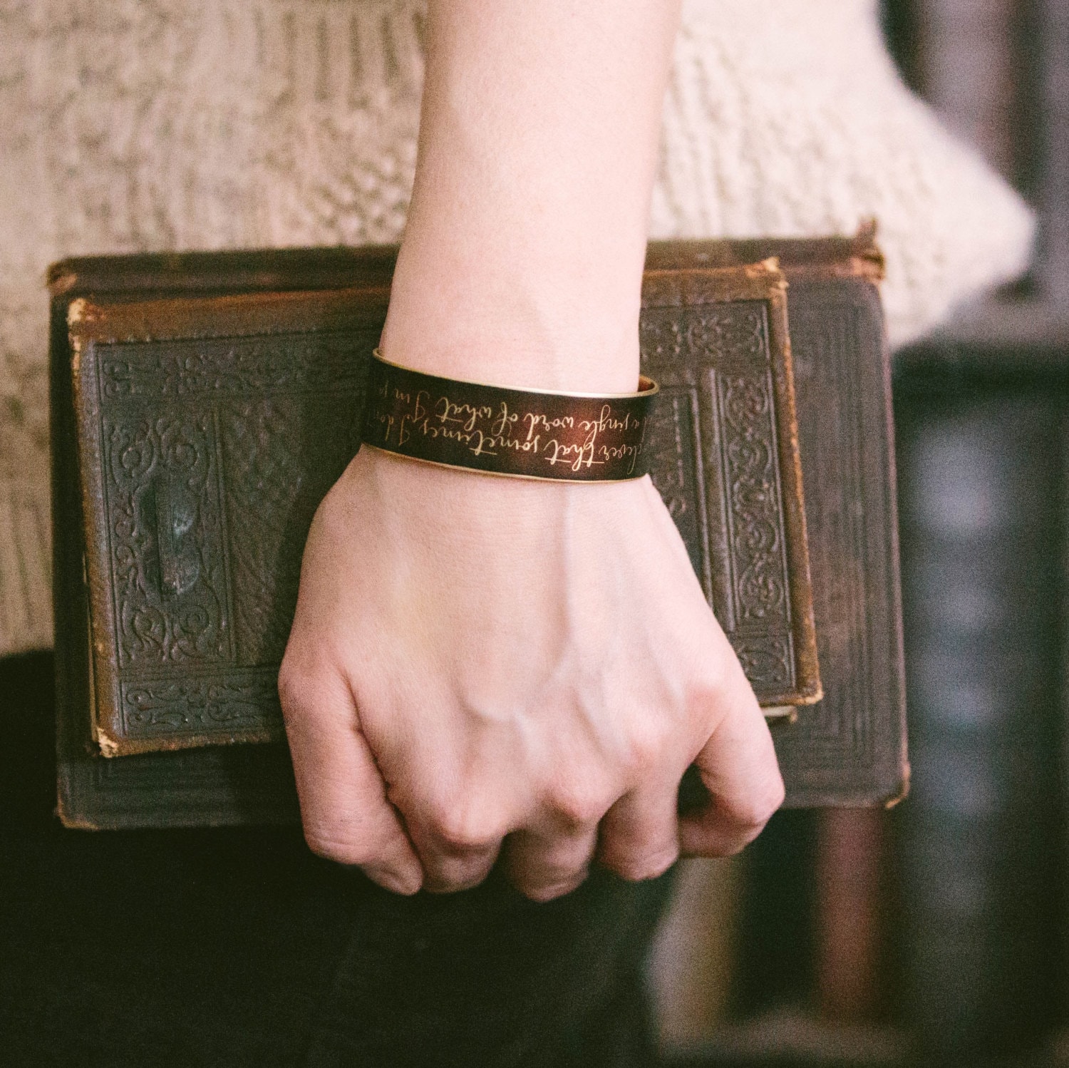 Oscar Wilde Manschette Armband - Geschenk Für Leser Ich Bin So Clever Zitat Oscar Wilde Manschette Armband - Geschenk Für Leser Ich Bin So Clever Zitat von JezebelCharms
