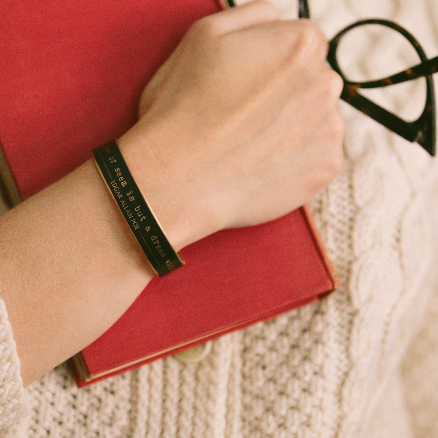 Poesie Armband - Traum in Einem Edgar Allen Poe Schmuck Gothic Zitat Gedicht Manschette Poesie Armband - Traum in Einem Edgar Allen Poe Schmuck Gothic Zitat Gedicht Manschette von JezebelCharms