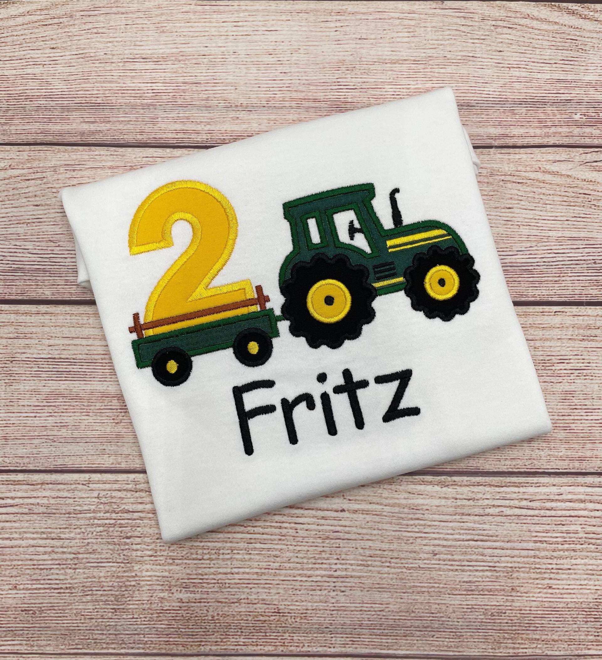 Traktor Shirt Personalisiert Mit Name Und Nummer - Birthday Farm, Besticktes Kinder Shirt, Geburtstagsgeschenk von JhenCustomDesigns
