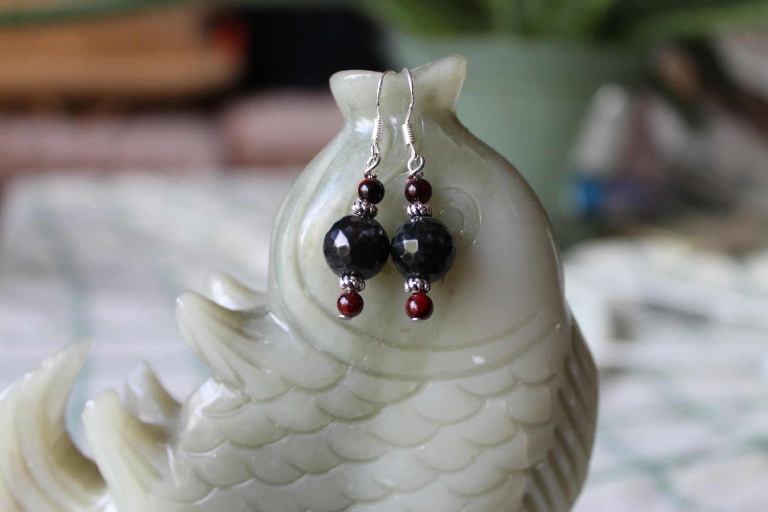 Facettierte Achatohrringe, Sterling Silber Haken von JianBeadsJewelry