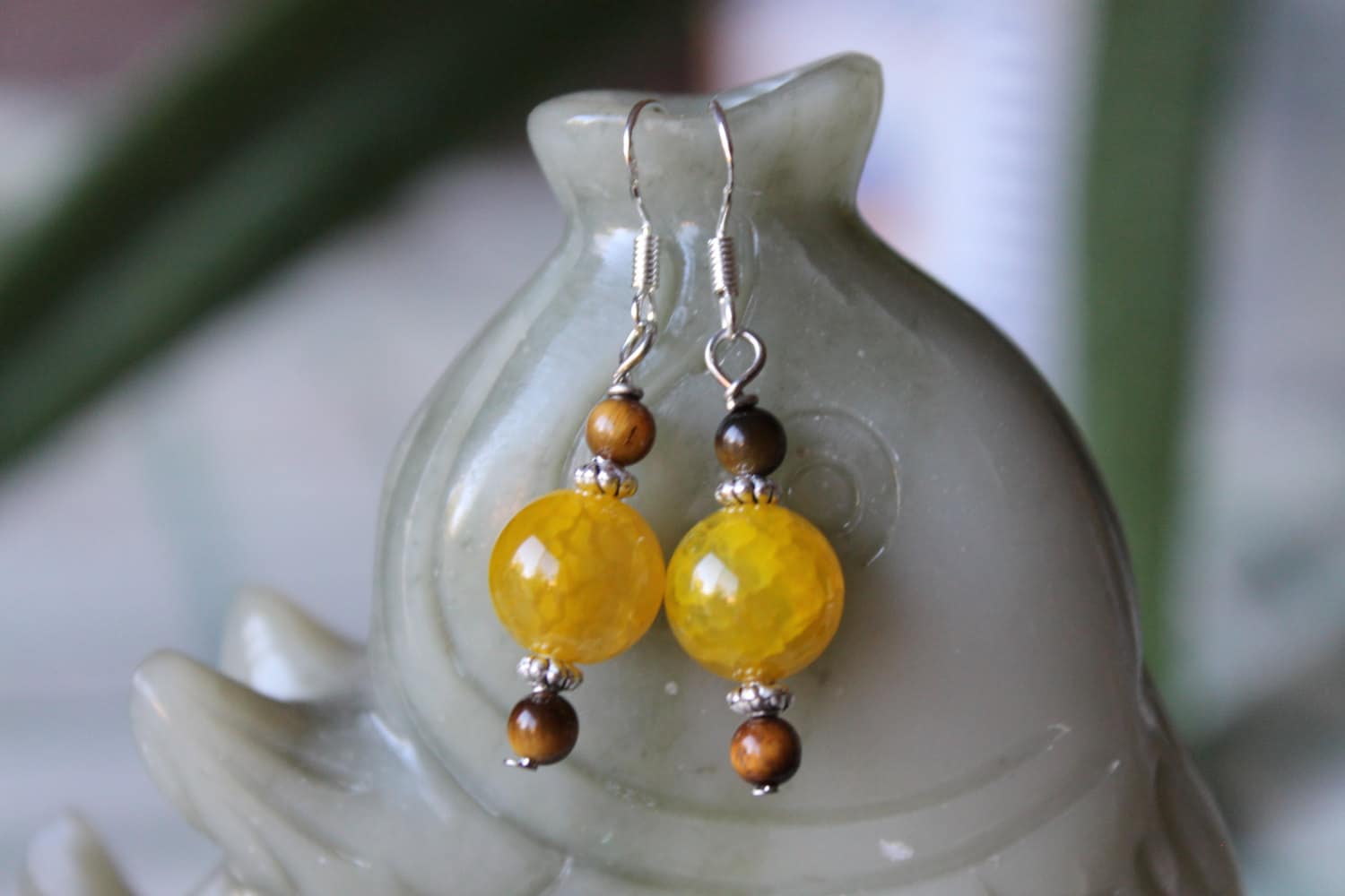 Gelbe Drachenadern Achatohrringe, Sterling Silber Haken von JianBeadsJewelry