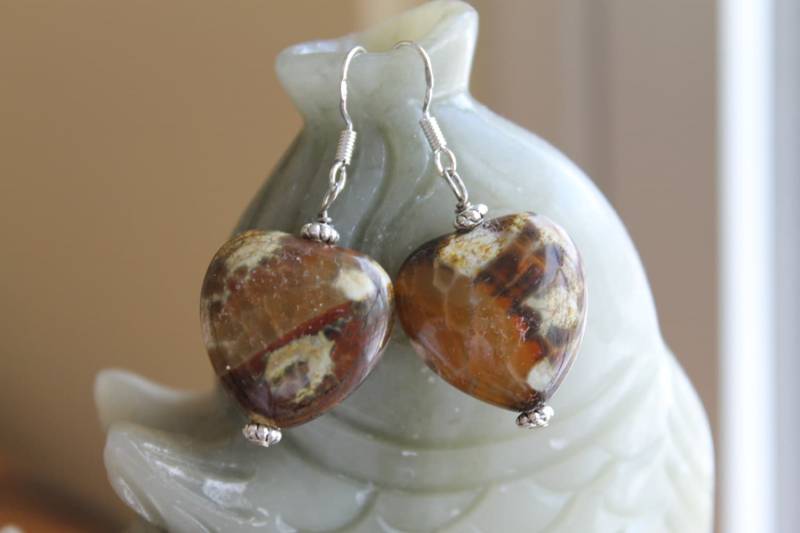 Gelbe Herzform Alte Achatohrringe, Sterling Silber Haken von JianBeadsJewelry