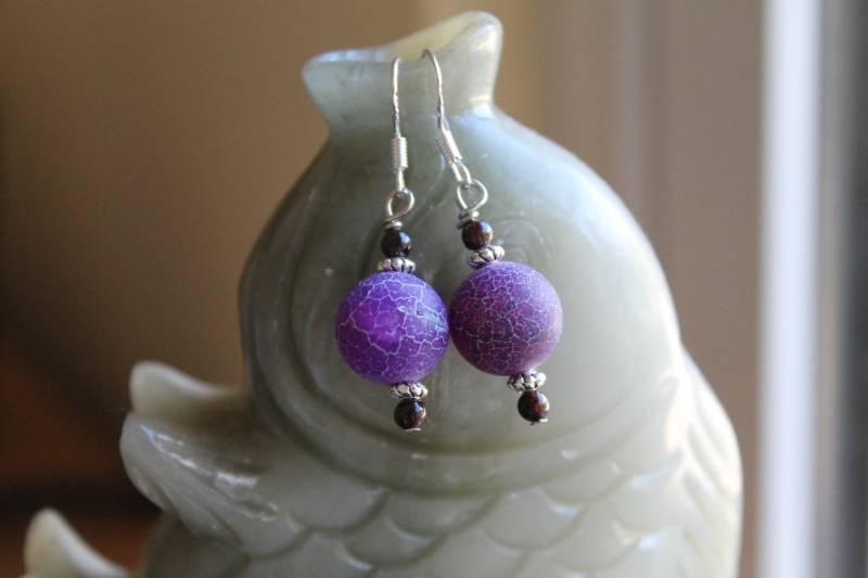 Lila Achat Mit Roten Granat Ohrringe, Sterling Silber Haken von JianBeadsJewelry